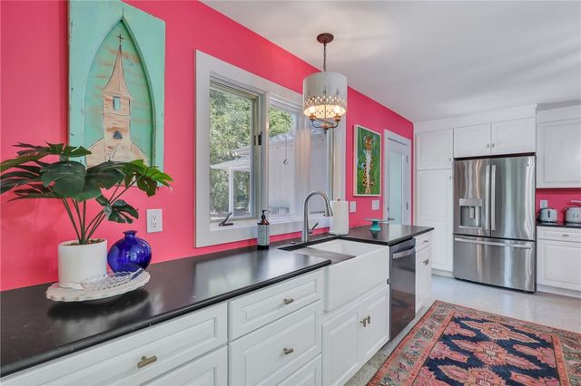 121 Colonial Drive, St Simons Island, GA 31522