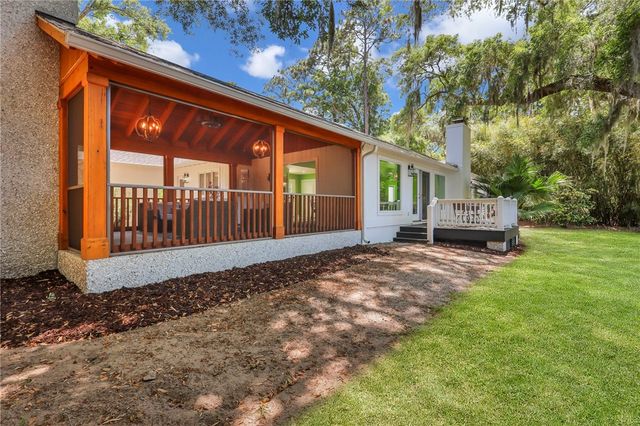 121 Colonial Drive, St Simons Island, GA 31522