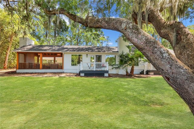 121 Colonial Drive, St Simons Island, GA 31522