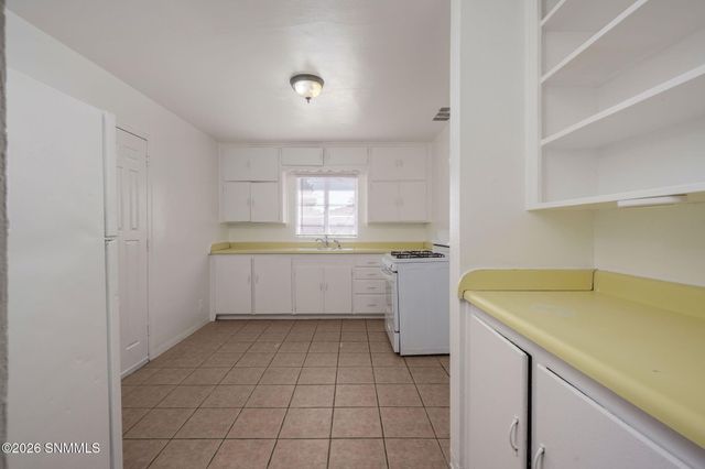 1015 Mechem Avenue, Las Cruces, NM 88005
