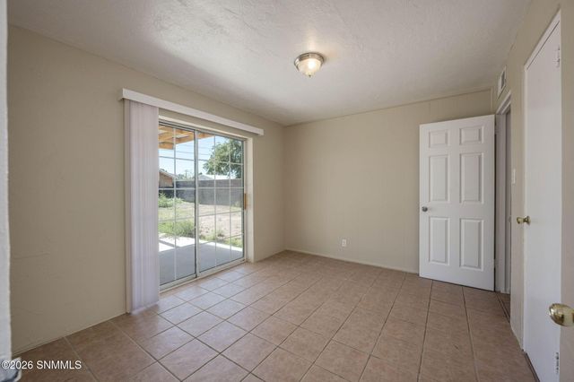 1015 Mechem Avenue, Las Cruces, NM 88005
