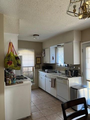 8103 Exmoor DR A, Austin, TX 78757