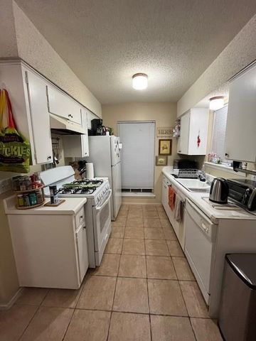 8103 Exmoor DR A, Austin, TX 78757