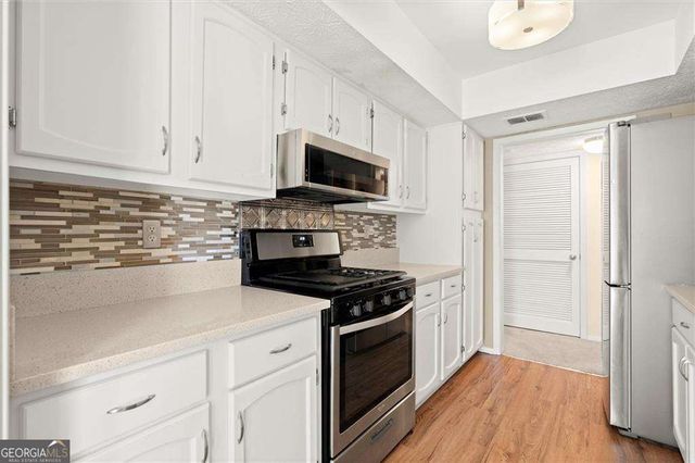 3209 Canyon Point Circle, Roswell, GA 30076