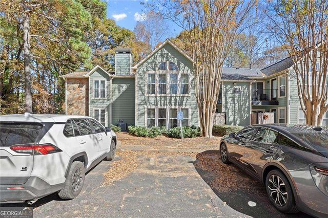 3209 Canyon Point Circle, Roswell, GA 30076