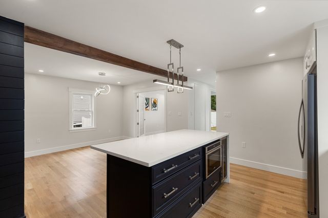 3 Crane St, Danvers, MA 01923
