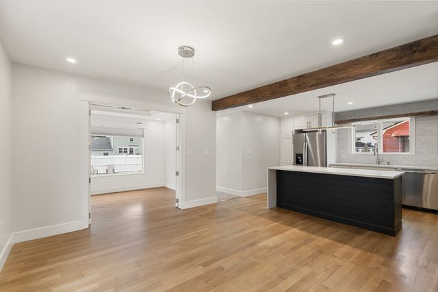 3 Crane St, Danvers, MA 01923