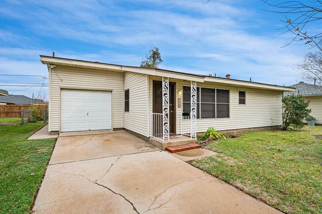 3615 Longwood Drive, Pasadena, TX 77503