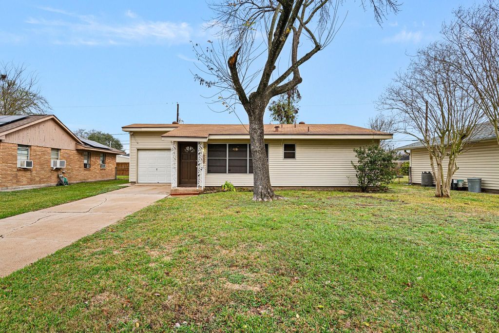 3615 Longwood Drive, Pasadena, TX 77503