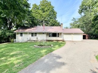 1474 County Rd 1 1474 County Rd 1, Bellefontaine, OH 43311