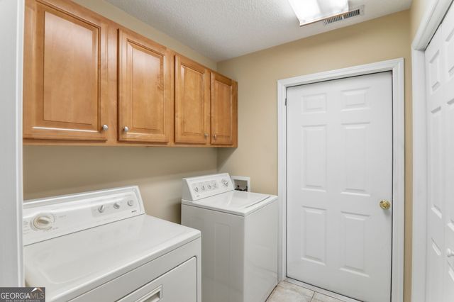 2603 Village Lane, Roswell, GA 30075