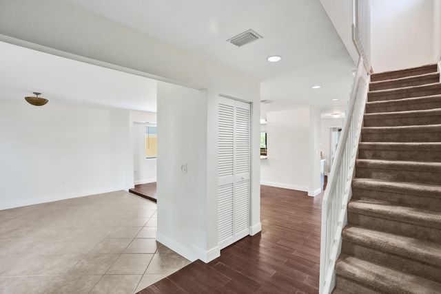 20020 NE 6th Court, Miami, FL 33179