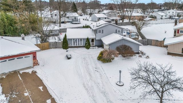 4776 Aspen Oval, Brunswick, OH 44212