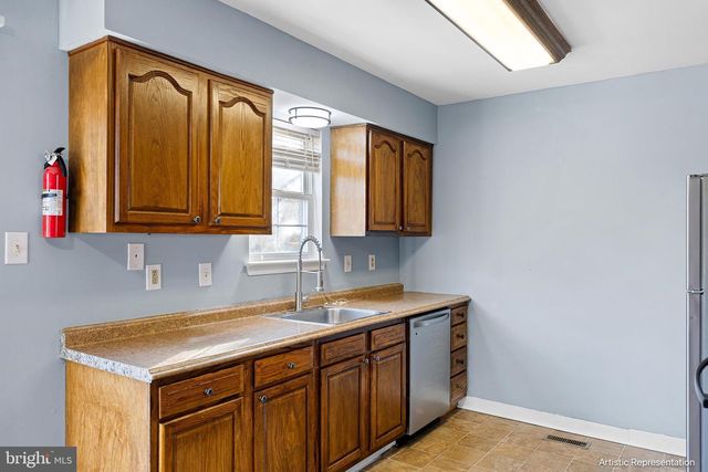 627 CANDLESTICK LN, Newark, DE 19702