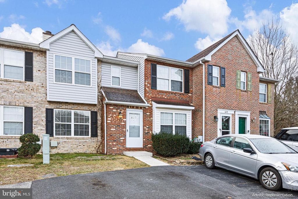 627 CANDLESTICK LN, Newark, DE 19702