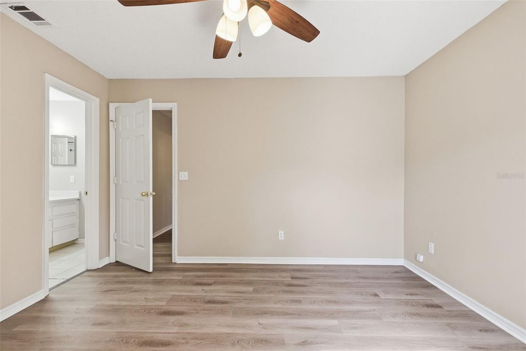 Image 18 of property listing at 17 & 19 HILLSIDE AVENUE, Orlando, FL 32803