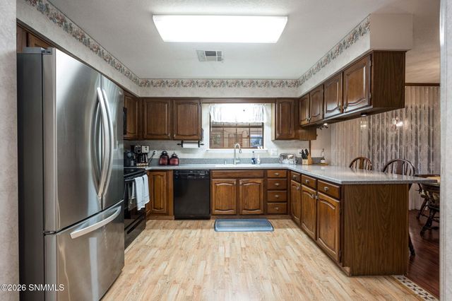 932 Lantana Avenue, Las Cruces, NM 88005