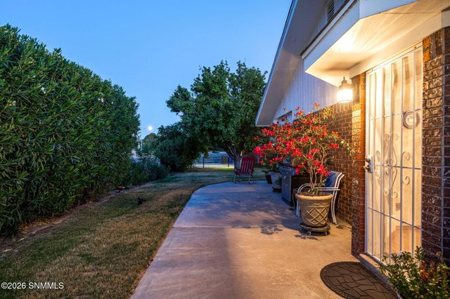 932 Lantana Avenue, Las Cruces, NM 88005
