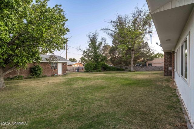 932 Lantana Avenue, Las Cruces, NM 88005