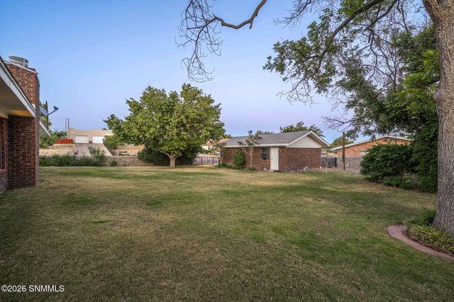 932 Lantana Avenue, Las Cruces, NM 88005