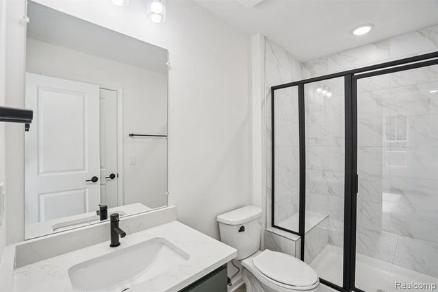 42806 Atwood Avenue, Novi, MI 48375