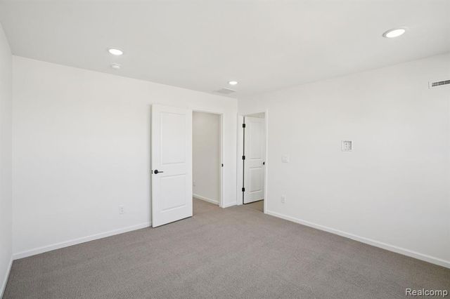 42806 Atwood Avenue, Novi, MI 48375