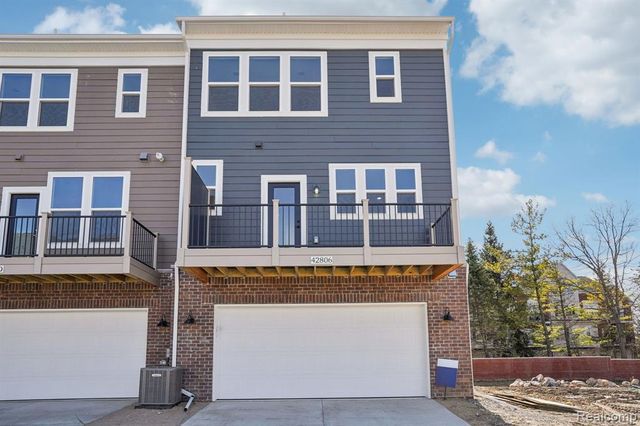 42806 Atwood Avenue, Novi, MI 48375