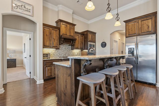 6 Gandia Place, Hot Springs Village, AR 71909