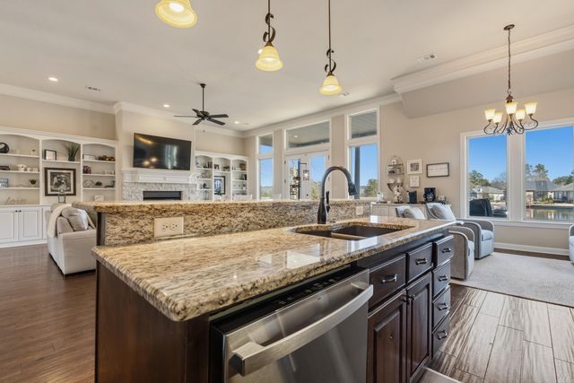 6 Gandia Place, Hot Springs Village, AR 71909