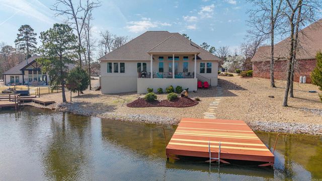 6 Gandia Place, Hot Springs Village, AR 71909