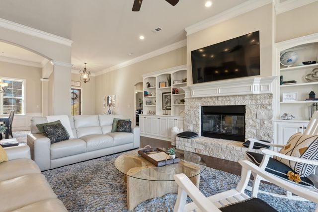 6 Gandia Place, Hot Springs Village, AR 71909