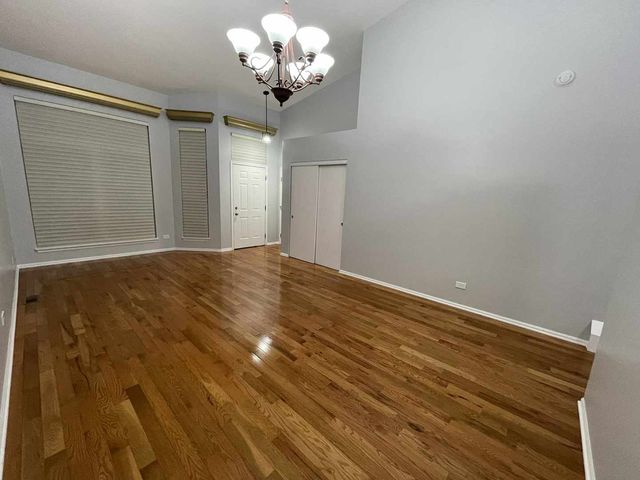 76 Canterbury Trail, Romeoville, IL 60446