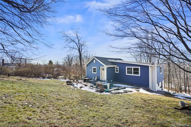 22 Narcissus Drive, Mahopac, NY 10541