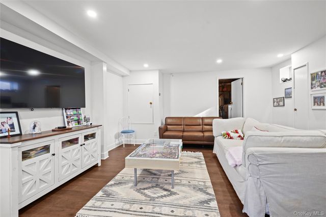 22 Narcissus Drive, Mahopac, NY 10541