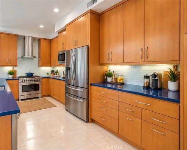10884 Kimball, Tustin, CA 92782
