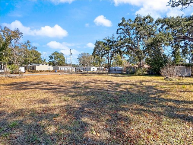 2006 N TAYLOR ROAD, Brandon, FL 33510