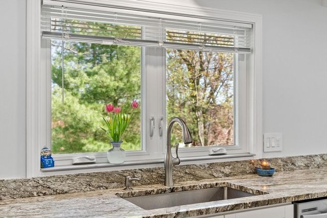 16 Briscoe Street, Woburn, MA 01801