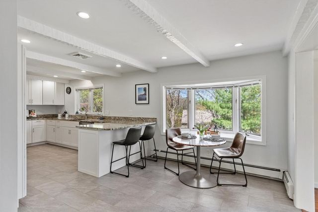 16 Briscoe Street, Woburn, MA 01801