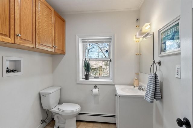 16 Briscoe Street, Woburn, MA 01801