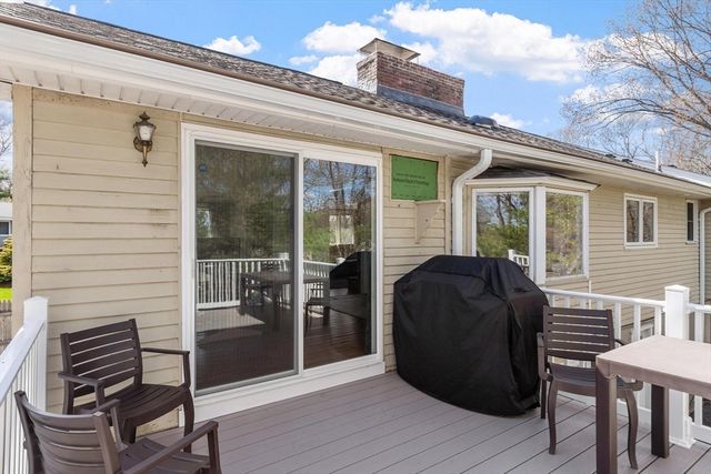 16 Briscoe Street, Woburn, MA 01801