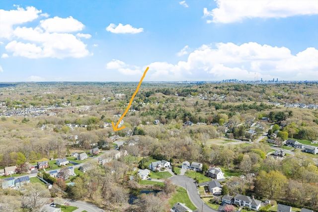 16 Briscoe Street, Woburn, MA 01801