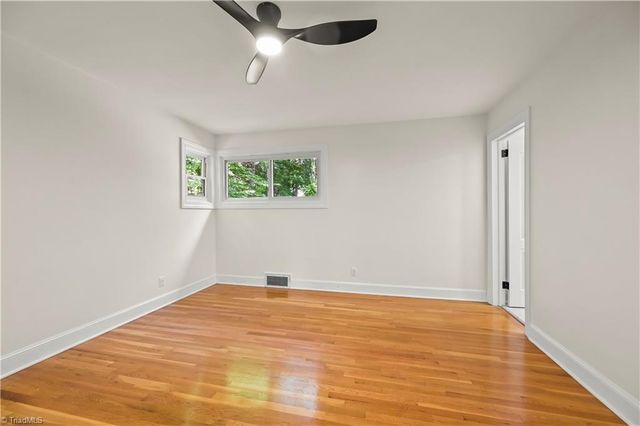 3245 Springside Drive, Clemmons, NC 27012