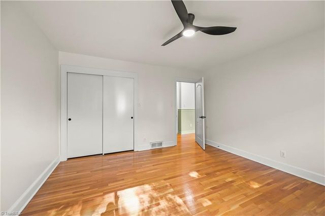 3245 Springside Drive, Clemmons, NC 27012