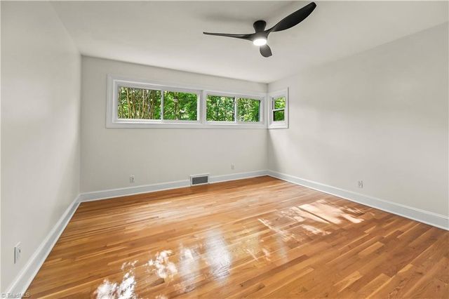 3245 Springside Drive, Clemmons, NC 27012