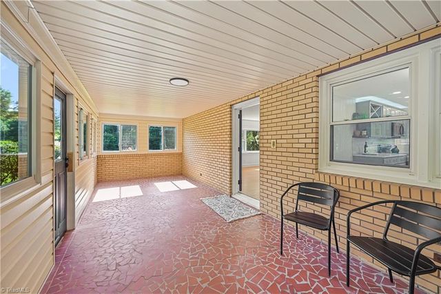 3245 Springside Drive, Clemmons, NC 27012