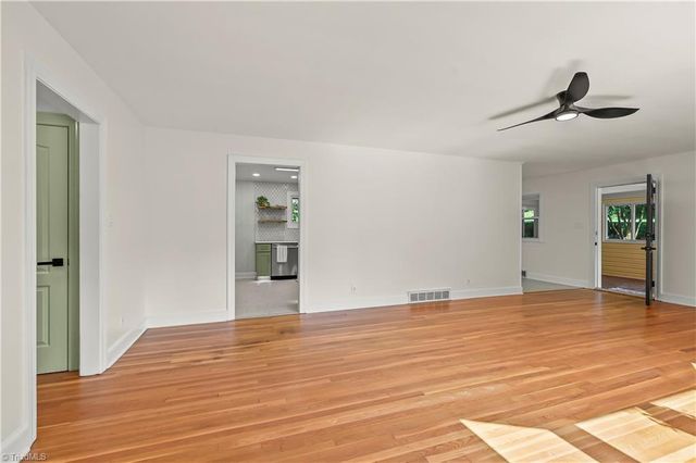 3245 Springside Drive, Clemmons, NC 27012
