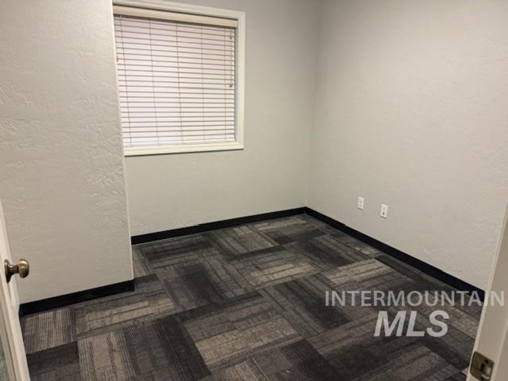 5593 N Glenwood St., Garden City, ID 83714 photo 16