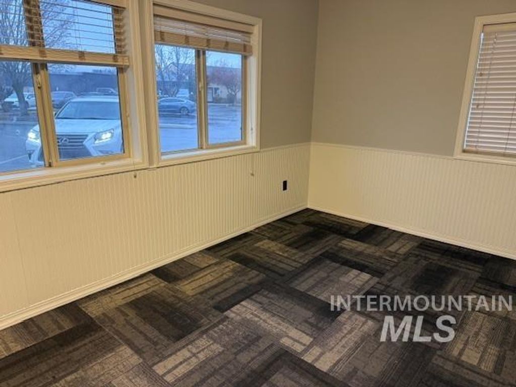 5593 N Glenwood St., Garden City, ID 83714 photo 6