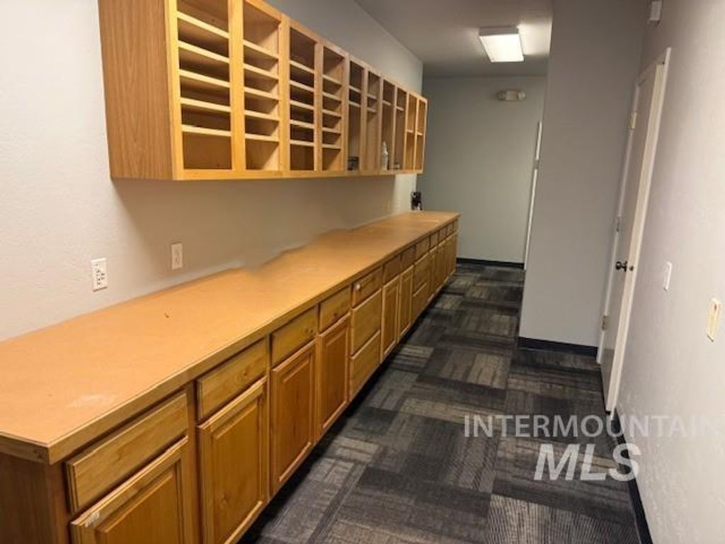 5593 N Glenwood St., Garden City, ID 83714 photo 9