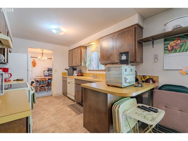 518 Ne 144TH Ave, Vancouver, WA 98684